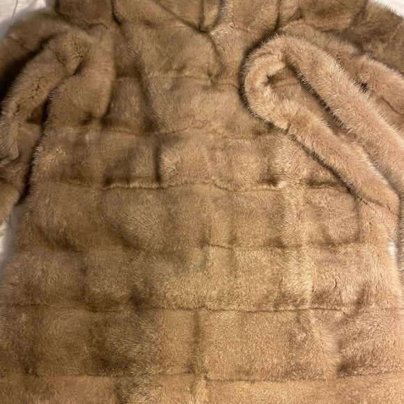 Mink fur coat 100% genuine - Picture 7 of 17